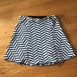 ZARA SKIRT cute casual soft and STRECHY